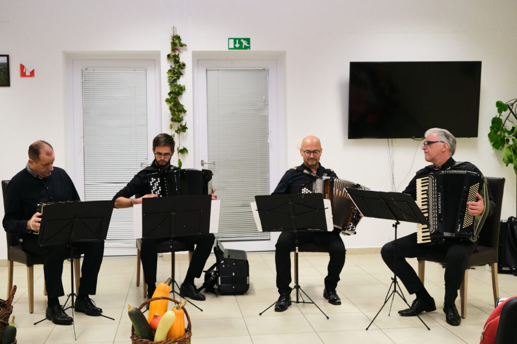Letni koncert ŽPZ Dotik